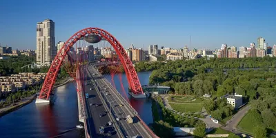Строительство уникального «Парящего моста» в парке «Зарядье» г. Москва