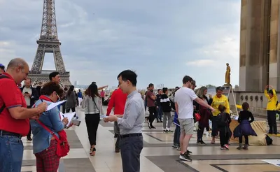 Париж посетило больше туристов, чем Лондон | SLON