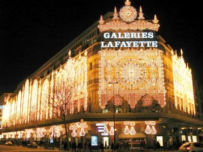 Galerie lafayette paris hi-res stock photography and images - Alamy