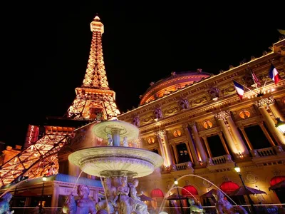Новый год в Париже по акционной цене 699€, выезд из Перемышля