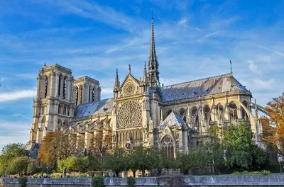 Собор Парижской Богоматери: история святыни