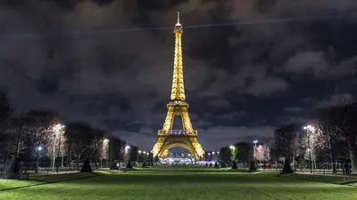 Champs-Élysées in Paris set for green overhaul | CNN
