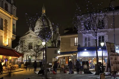 Париж в декабре, Франция редакционное изображение. изображение  насчитывающей христианство - 95076150
