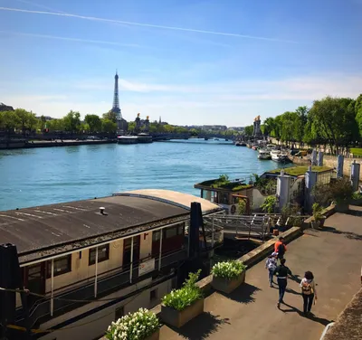Эйфелева башня, Париж, Франция 11-ое мая 2019 Редакционное Фото -  изображение насчитывающей романско, город: 155574256