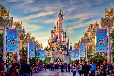 В Париже вновь заработал Disneyland