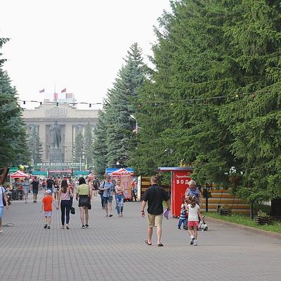 Не стали откладывать до весны»: в красноярском Центральном парке  демонтируют ворота | 06.12.2021 | Красноярск - БезФормата