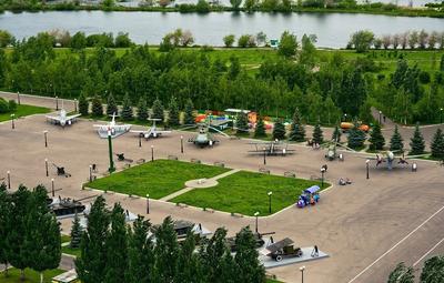 File:Krylya Sovetov park, Kazan (2021-09-17) 61.jpg - Wikimedia Commons