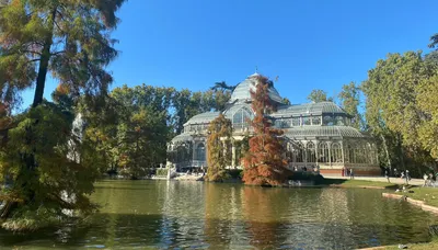 Парк Ретиро в г. Madrid - Городской парк в Испании