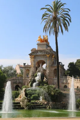 Фонтан В Парк Цитадели, Барселона Фотография, картинки, изображения и  сток-фотография без роялти. Image 11141311