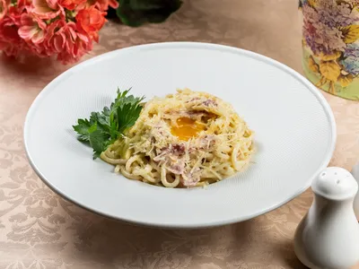 О спагетти карбонара: рецепт классический со сливками и беконом, как  приготовить | Рецепт | Рецепты еды, Кулинария, Еда