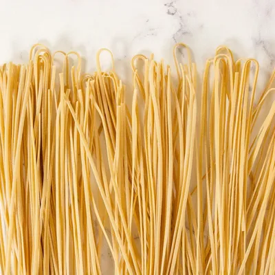 Super Easy Prawn Linguine Pasta Recipe (Ready in 20 minutes)