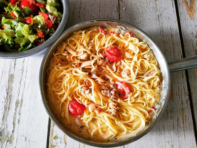 Creamy Linguine Shrimp Alfredo - Food Dolls