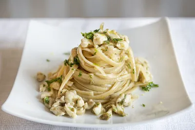 Authentic bronze-drawn Linguine: Italy's Finest Pasta | èViva