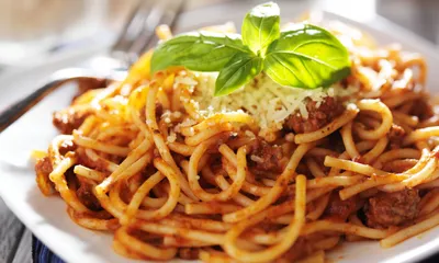 Спагетти болоньезе: как правильно готовить знаменитую пасту | HOCHU.UA