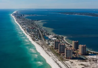 Вид с воздуха на пляж Пенсакола, Флорида USA Стоковое Фото - изображение  насчитывающей пенсакола, напольно: 148902834