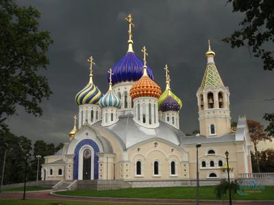 Московская область Ленинский район Городок писателей Переделкино Церковь  Воскресения Христова Фотография