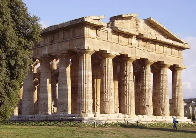 Paestum, the archelogical park and its wonderful temples