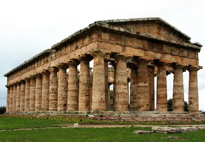 File:Paestum, Italy (15222525492).jpg - Wikipedia