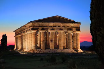 File:Temple of Poseidon, east facade - Paestum - Italy 2015 (2).JPG -  Wikimedia Commons