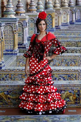 Платье в испанском стиле