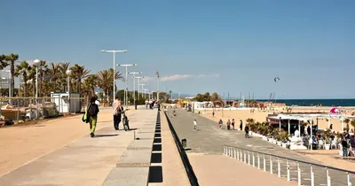 Пляж Богатель, Барселона. Инфраструктура, достопримечательности, фото,  видео, отзывы, как добраться – Туристер.Ру