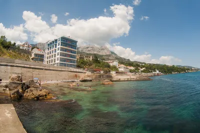 Пляж \"Лазурный берег\" в Алупке 2019, фото отдыха на пляже Алупки | Блог ТВИЛ