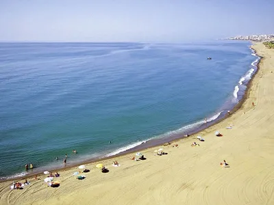 Испания, Малага, пляж Малагета - «Симпатичный испанский городской пляж» |  отзывы