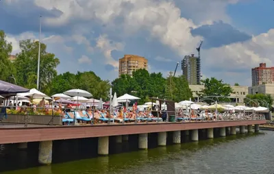 Пляжи Москвы☀️: лучшие места, где можно купаться и позагорать летом —  Tripster.ru