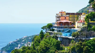 Пляж города Неаполь на утре лета Редакционное Стоковое Изображение -  изображение насчитывающей лидо, город: 96134189