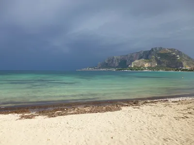 Пляж Монделло — информация, описание, отзывы и фото пляжа