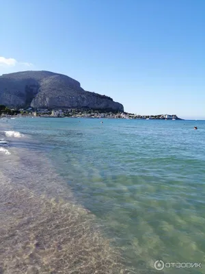 Пляж с белым песком Mondello в Палермо, Сицилии Италия Редакционное  Фотография - изображение насчитывающей песок, бечевник: 86172667