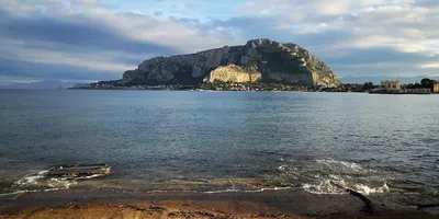 Mondello Пляж Палермо — стоковые фотографии и другие картинки Без людей -  Без людей, Весна, Вода - iStock