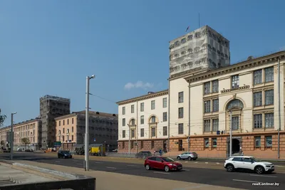 Панорама Минска. Площадь Якуба Коласа, центр города.