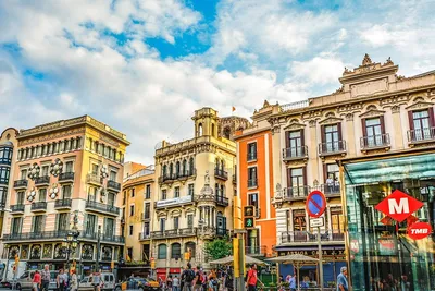 Где жить туристу в Барселоне?