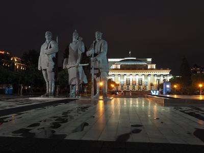 Станция метро Площадь Ленина в Новосибирске