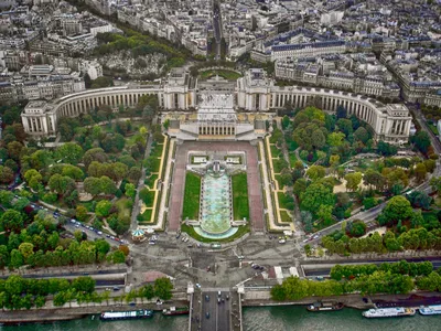 Площадь Трокадеро, отзыв от Arkhip251166 – \"Площадь Трокадеро — лучшая  смотровая площадка в Париже на Эйфелеву башню\", Париж, Франция, Июль 2010
