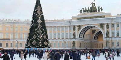 Дворцовая площадь в Санкт-Петербурге: её достопримечательности и интересные  факты