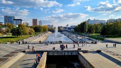 Достопримечательности Исторического сквера (Плотинка) в Екатеринбурге: куда  сходить и что посмотреть? Водонапорная башня, капсула времени, музеи — Наш  Урал и весь мир