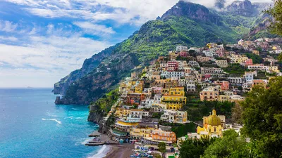 лучшие места для летнего отдыха на побережье италии Стоковое Изображение -  изображение насчитывающей курорт, горы: 218709477