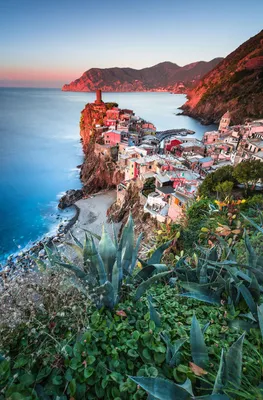 лучшие места для летнего отдыха на побережье италии Стоковое Изображение -  изображение насчитывающей известно, городок: 218709505