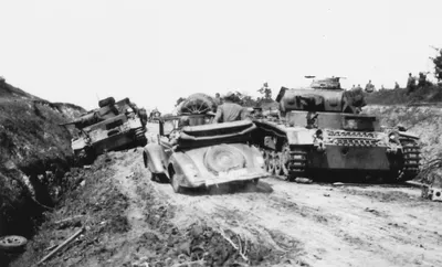Подбитые немецкие танки Pz.III — военное фото