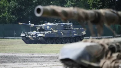 Из-за чего у немецких подбитых танков «Тигр» пушки направлены вниз | Пикабу