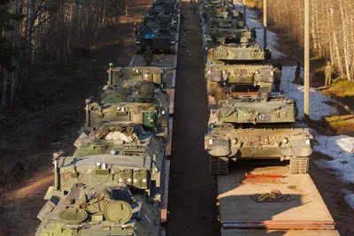 Американские танки в немецкой столице | Warspot.ru