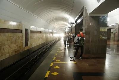 На станции метро Уралмаш в Екатеринбурге закрыли один выход » Вечерние  ведомости