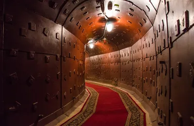 Раменки 43: подземный город под пустырём МГУ 4K - YouTube