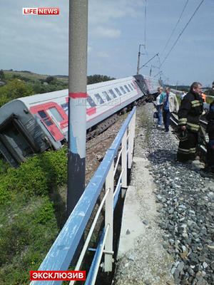 Лобовое столкновение поездов произошло в Ульяновской области, пострадали 25  человек. ФОТО