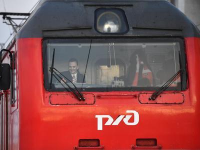 РЖД запускает более 600 дополнительных поездов на юг - Российская газета