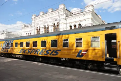 Латвийский поезд №1/2 Latvijas Ekspresis Рига — Москва (Рижский вокзал).
