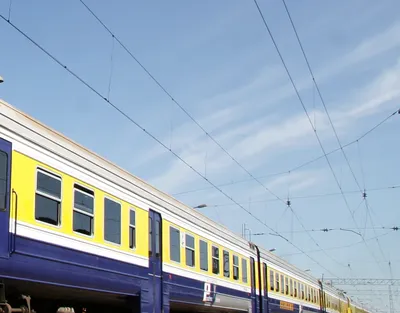 Поезд Москва-Петербург: не немецкий \"Сапсан\", а рижский ЭР200