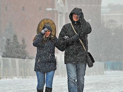 В Москве водители на летней резине попали в массовые ДТП - Российская газета